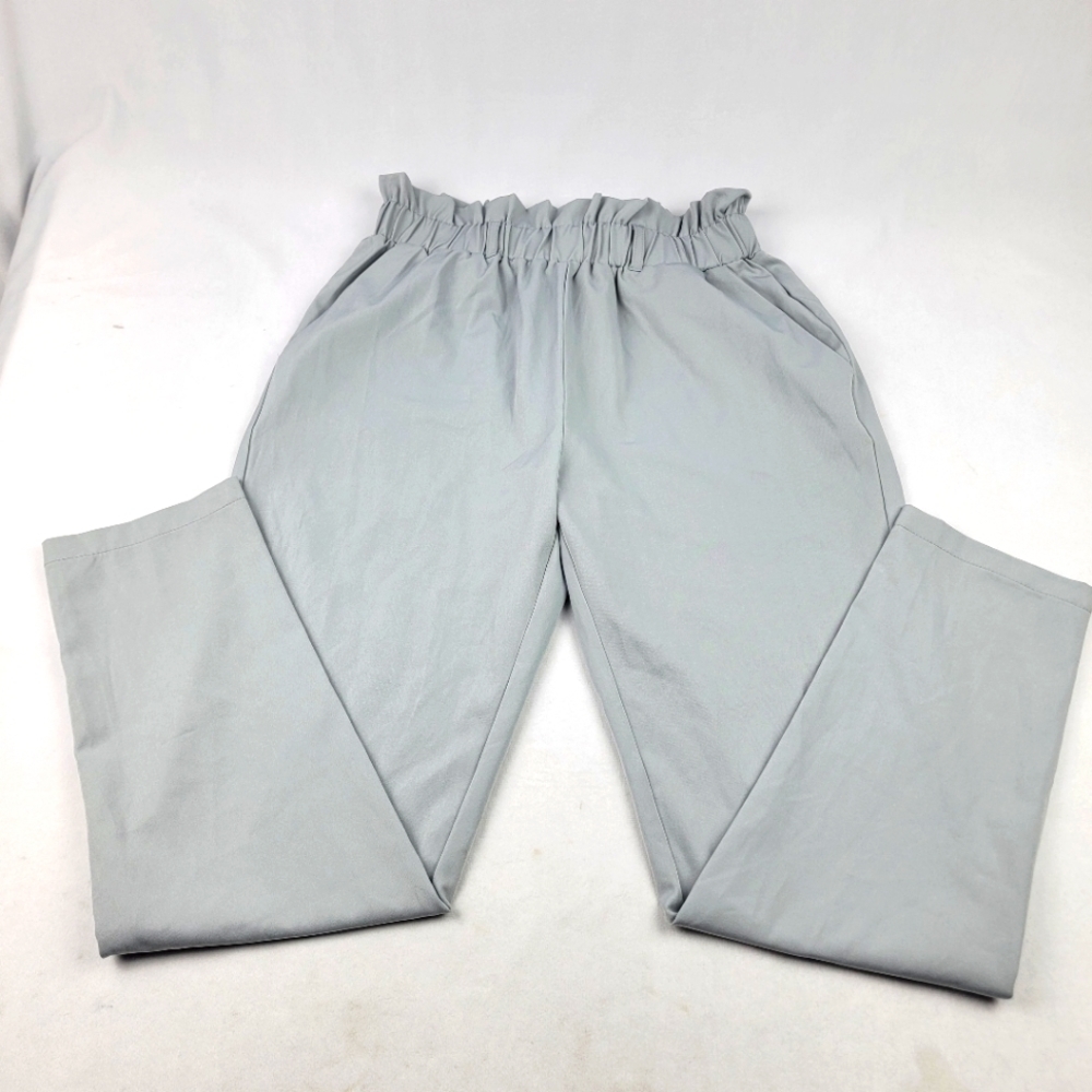 NWT Revamped grey elastic paperbag high-waisted ankle pants‎ with pockets